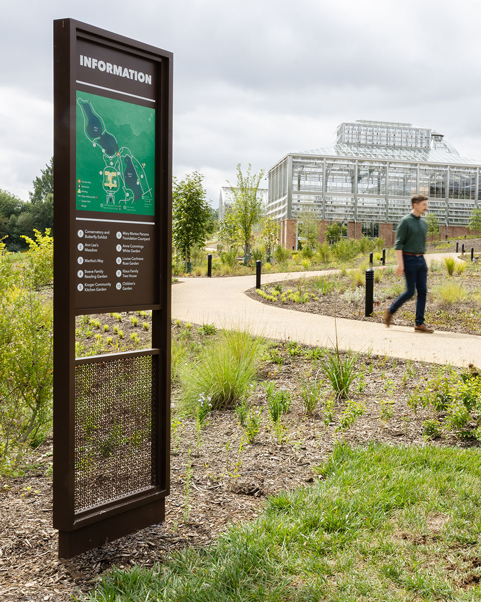 Outdoor directional sign at Lewis Ginter Botanical Garden